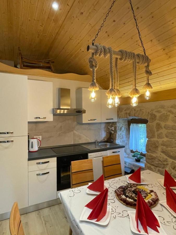 Patakun Holiday Home For 5, With Heated Pool Lecevica Eksteriør billede