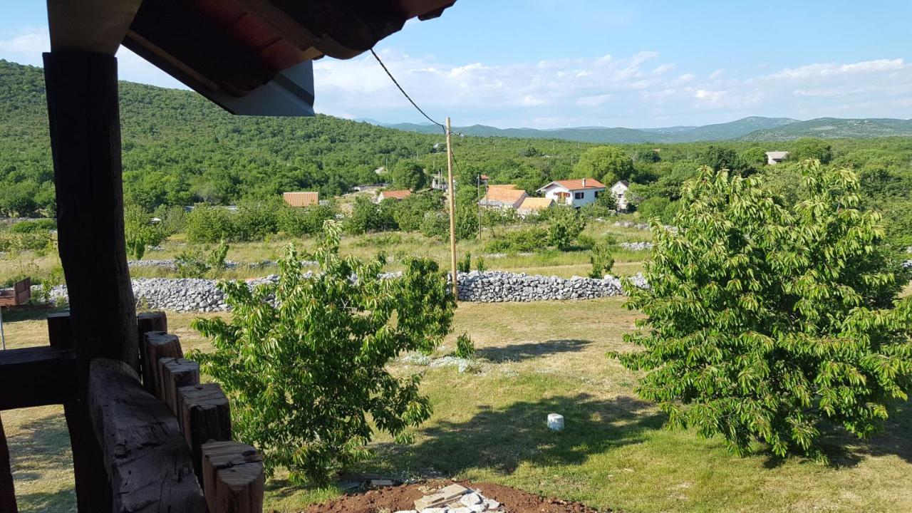 Patakun Holiday Home For 5, With Heated Pool Lecevica Eksteriør billede