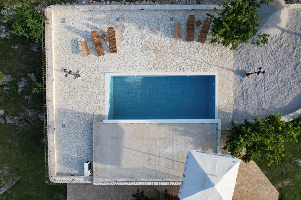 Patakun Holiday Home For 5, With Heated Pool Lecevica Eksteriør billede