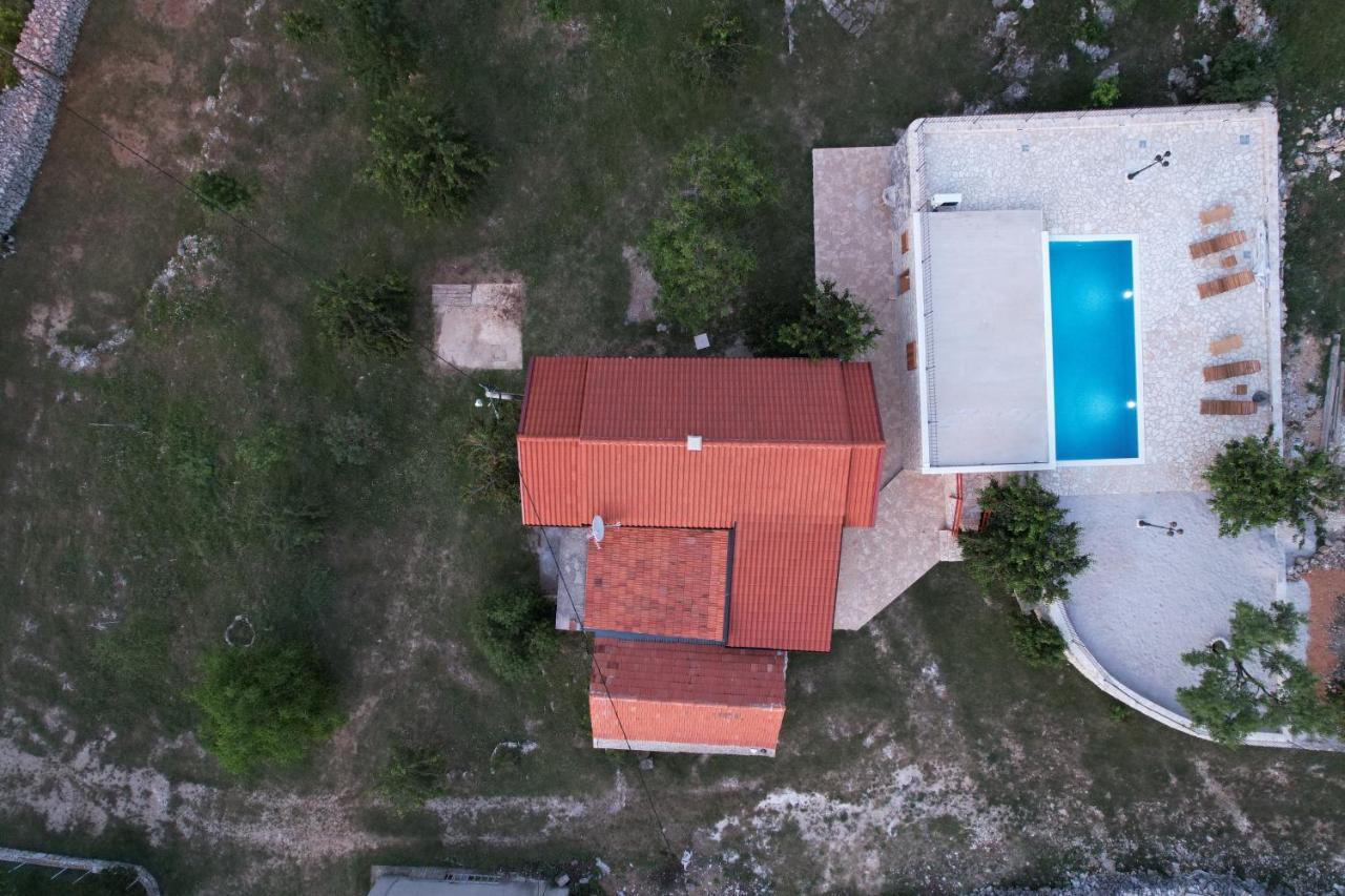 Patakun Holiday Home For 5, With Heated Pool Lecevica Eksteriør billede